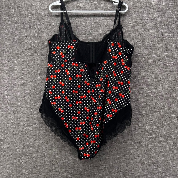 Torrid Womans Bodysuit 4x Bing Cherry‎ Print Bodysuit Corsette Lace Trim Retro - Picture 1 of 14